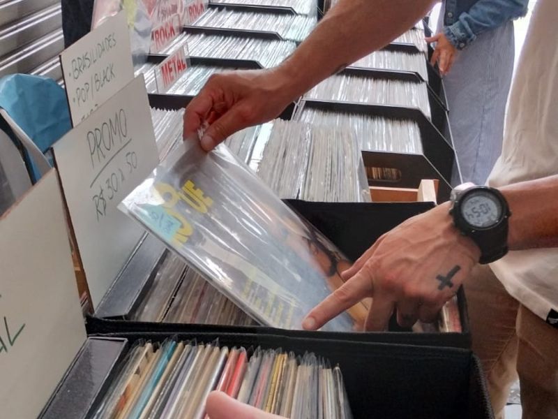 Feira de Vinil