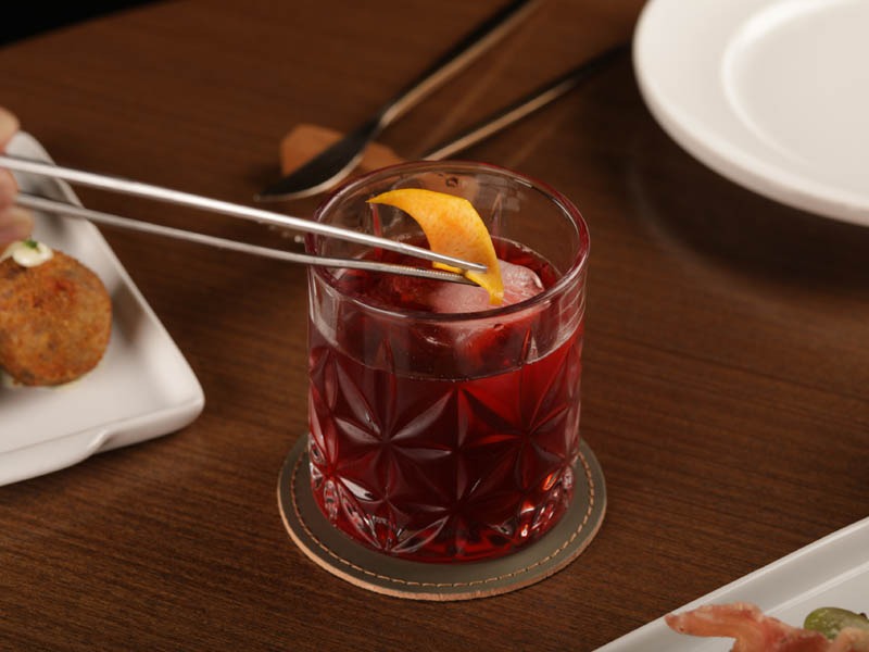 Five Lounge
